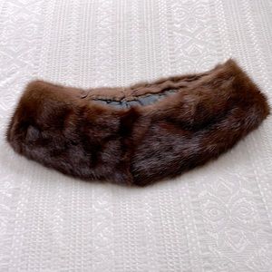Mink collar accessory